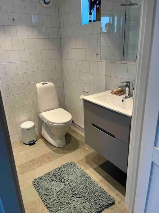 Villa Mini House Gribbylund Esterno foto