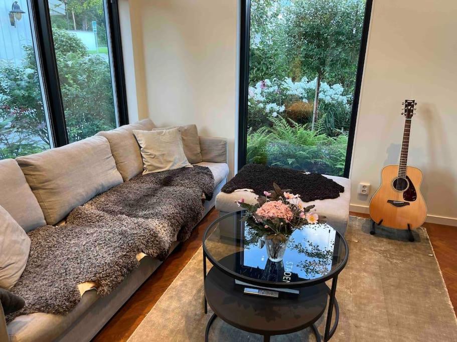 Villa Mini House Gribbylund Esterno foto